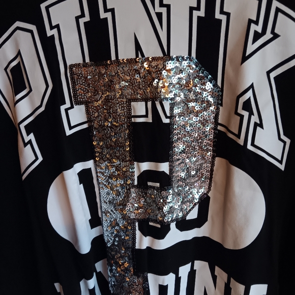 VS PINK NWOT htf bling ✨️ on front and down long sleeved t-shirt. L - Picture 4 of 5
